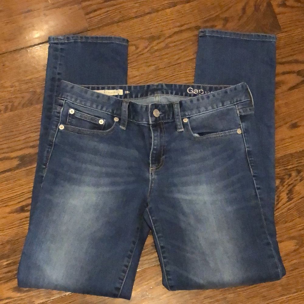 GAP Women’s Medium Wash REAL STRAIGHT Denim Low Rise Jeans Sz 28R